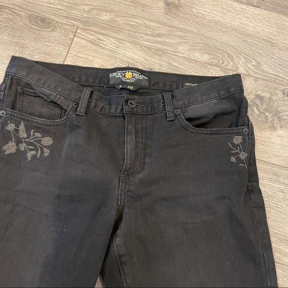Lucky Brand Distressed Jeans - Picture 3 of 3